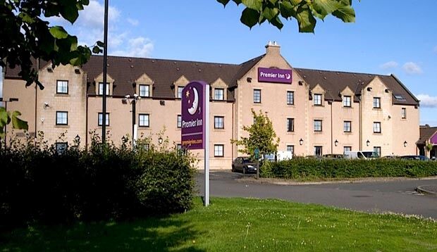 Premier Inn Falkirk - Larbert Exterior foto